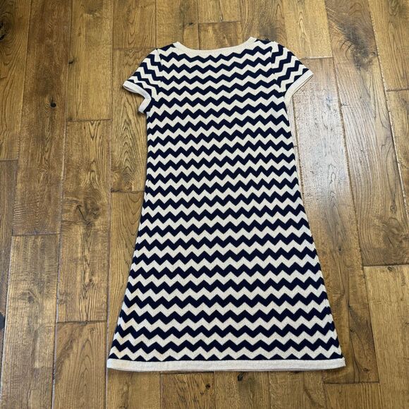Lilly Pulitzer Womens Santana Sweater Dress Sz Small Merino Wool Blend Chevron - Picture 6 of 6